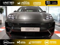 Porsche Macan Turbo — photo 18